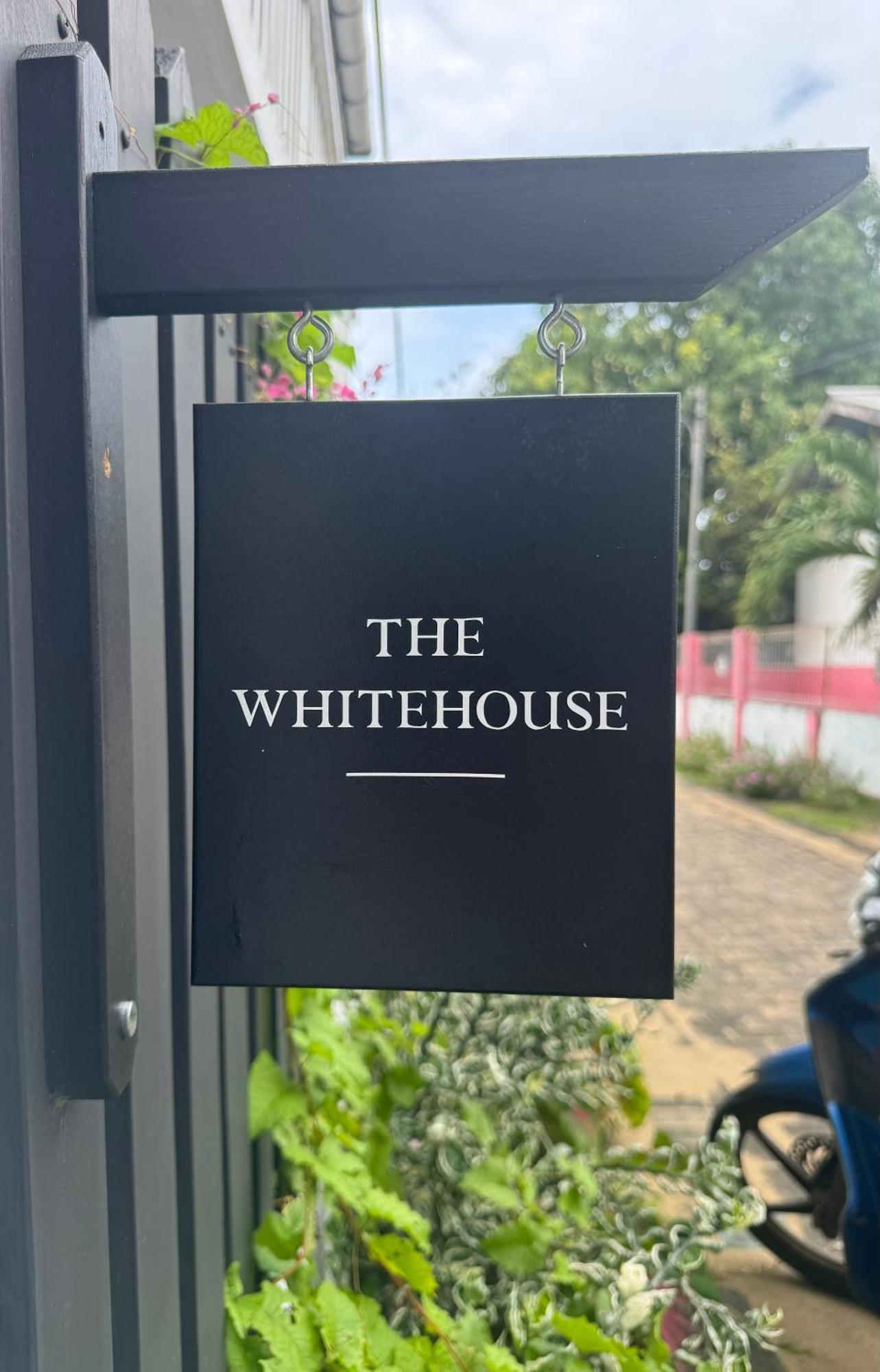 The White House On Bunaken Island Buitenkant foto